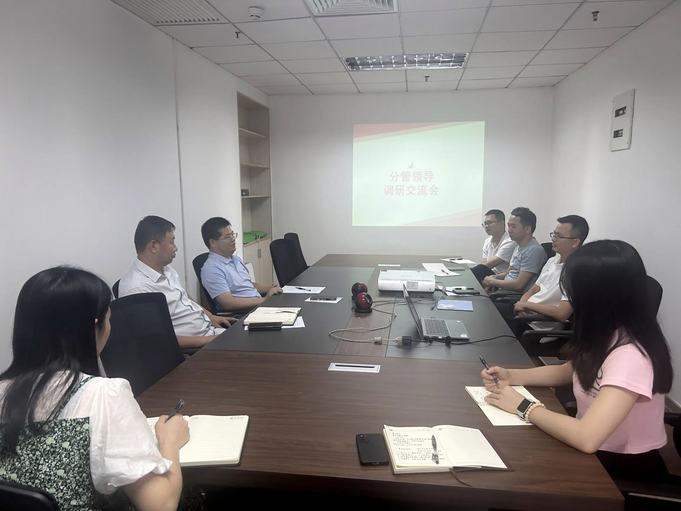 20240812公司党委委员、副总经理陈名贤赴东莞营业部调研指导工作+蔡婉玲1