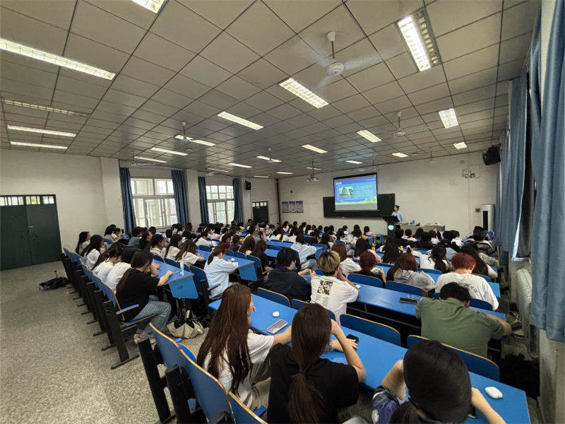 20250522+徽商期货“期货知识进校园”活动——走进平顶山学院（第一期）+吴飘飘